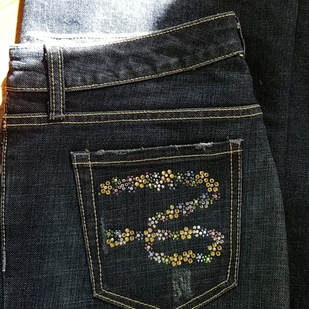 Seven7 Jeans - Picture 2 of 3